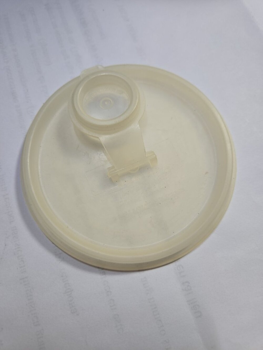 Tupperware Clear Lid #603-1  Sheer Seal 4" Flip Cap USA Vintage Orlando FL
